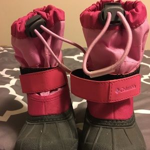 Like new! Columbia powder bug plus! Size 5.